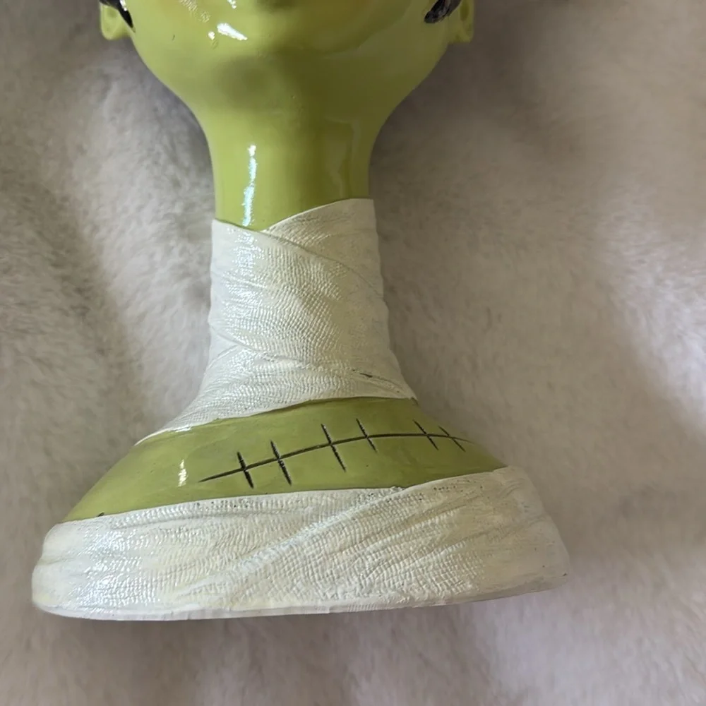 Bride of Frankenstein NWT Spooky Green & Black 15” Resin Halloween Decor